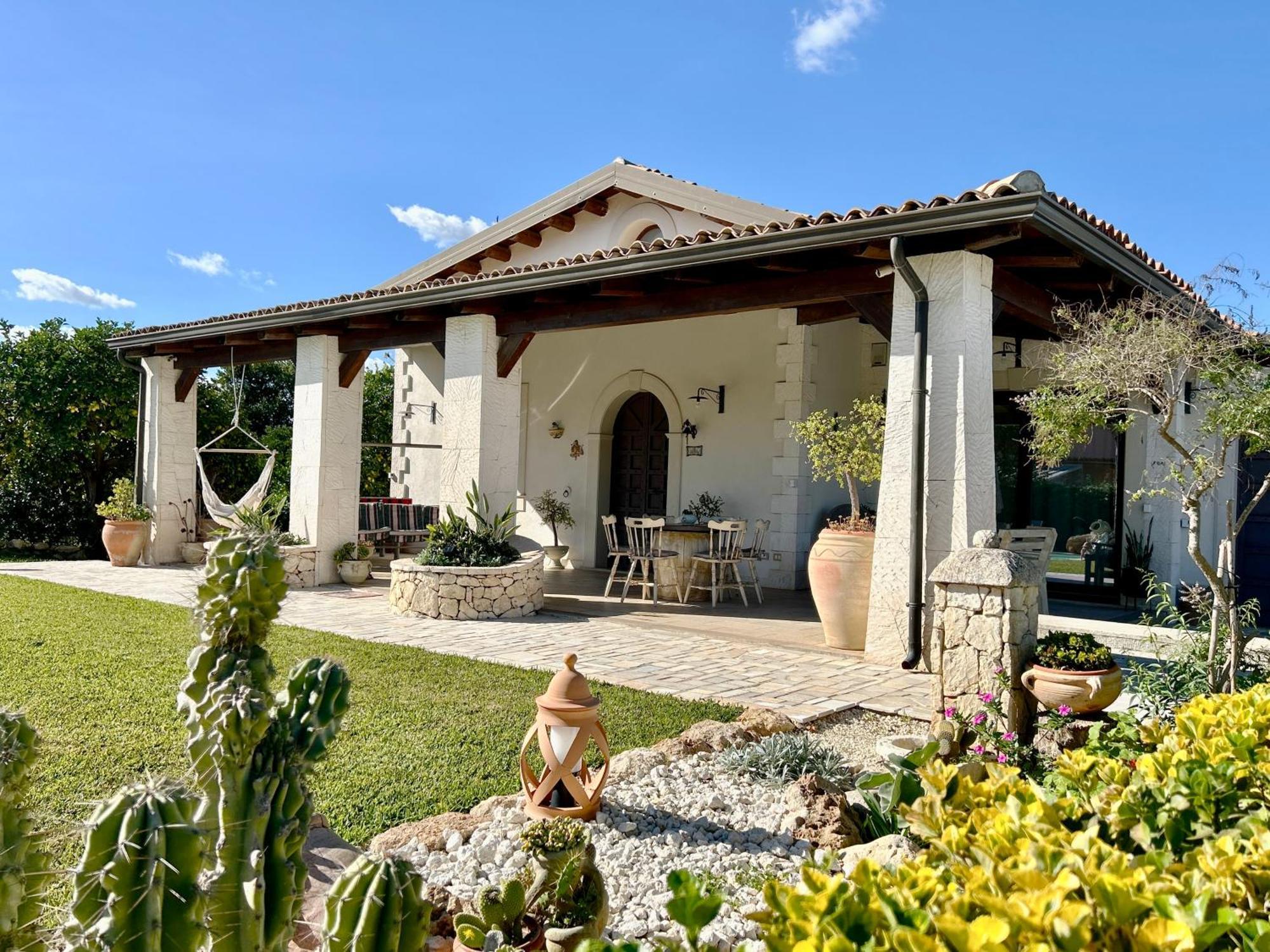 Villa Suq With Pool, Parking & Wifi Noto Dış mekan fotoğraf